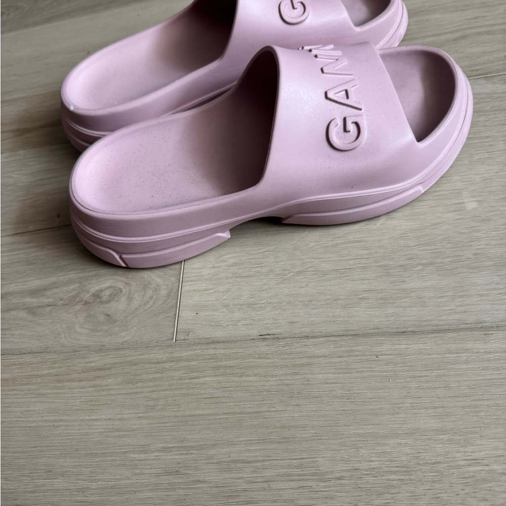 Ganni Women's Pink Slippers